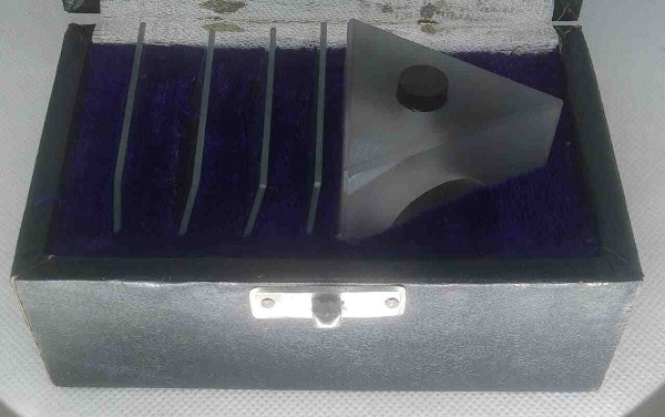 Hollow Solid Glass Prism 50x50x50mm image 1
