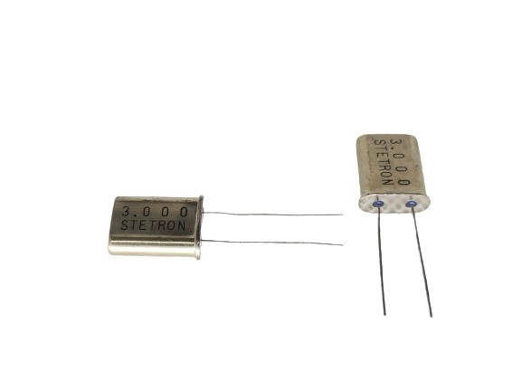 3MHz Crystal Full Size HC49U Through Hole Quartz Frequency Crystal (3MHz Crystal Resonator) image 1