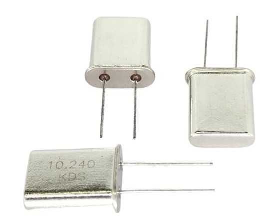 10.240MHz Crystal Full Size HC49U Through Hole Quartz Frequency Crystal (10.240MHz Crystal Resonator) image 1