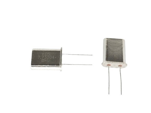 7.73304MHz Crystal Full Size HC-49/U Quartz Crystal Resonator (7.73304MHz Crystal Oscillator) image 1